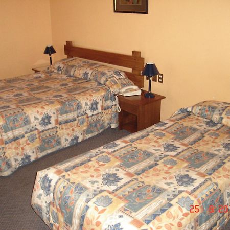 Hotel Alicante Chillán Quarto foto